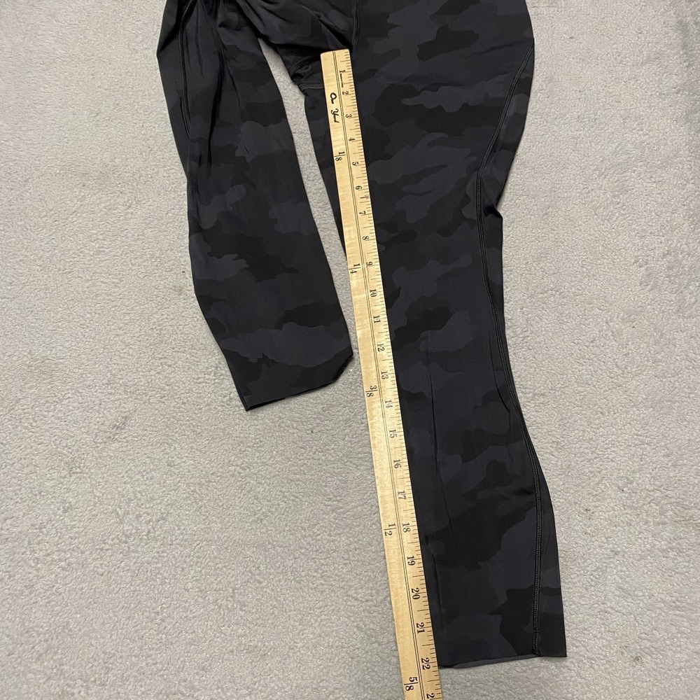 Lululemon Base Pace High Rise Crop Leggings Size 6 Black Camo Nulux - Picture 6 of 9